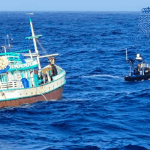 Detenidos 6 tripulantes de un barco pesquero que transportaba más de 1.500 kilos de cocaína cerca de Canarias