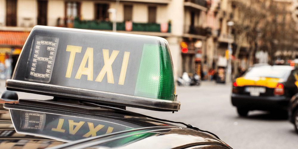 cuanto-cuesta-vivir-en-España-actualmente-taxi-migrandoaeuropa.com