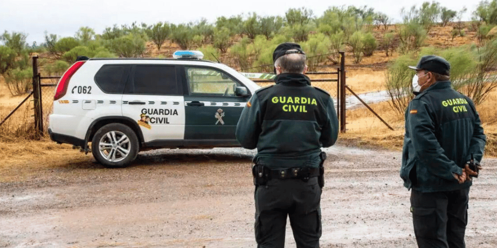 Guardia Civil detiene a madre biológica de la bebé abandonada en un contenedor de basura en Sevilla