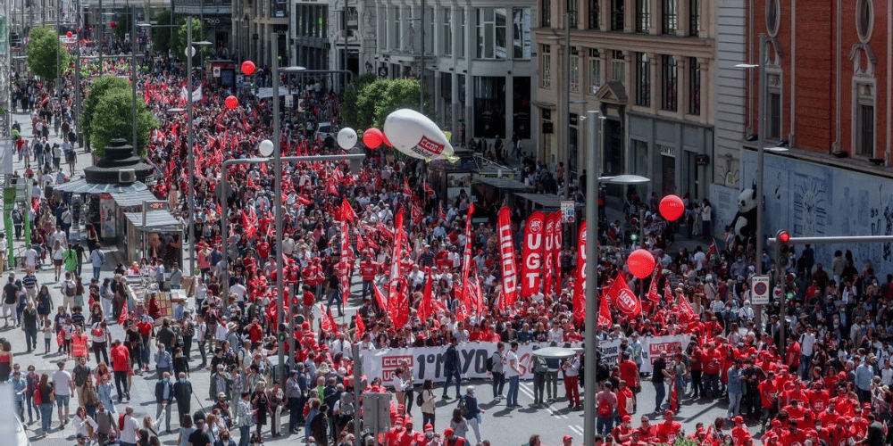 Trabajadores de la Agencia Tributaria protestan en Madrid para exigir mejoras laborales y salariales