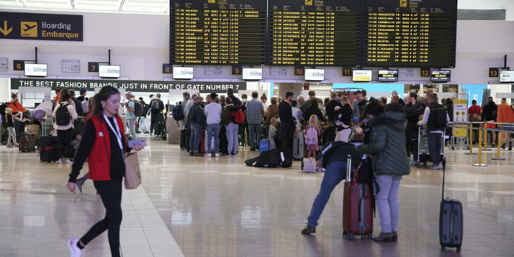 incidencia-sistema-informatico-retrasos-aeropuertos-espana-migrandoaeuropa.com