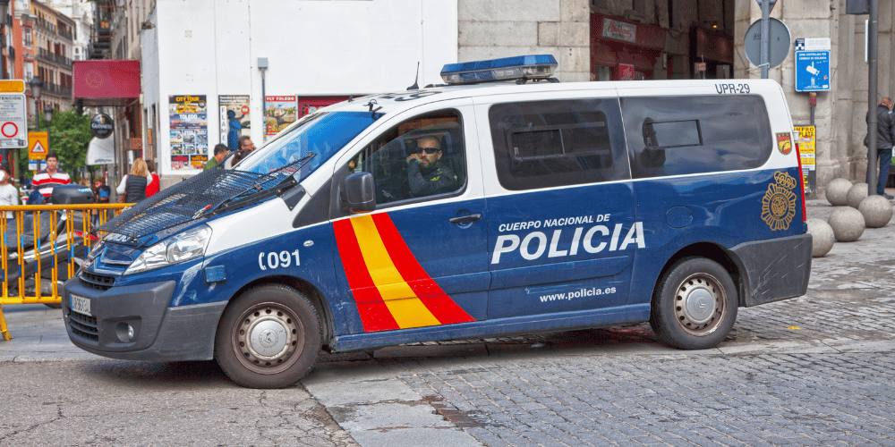 Detienen a menor de 16 años por asesinar a un taxista en Alcalá de Henares, Madrid