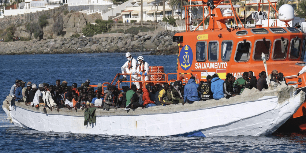 Llegan otros 2 cayucos a La Gomera y a El Hierro con 212 migrantes  