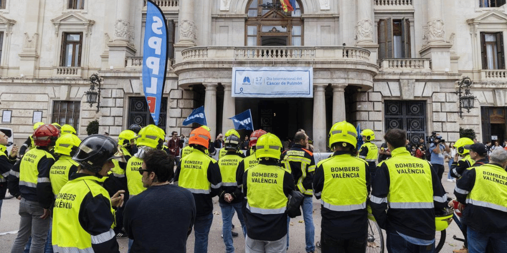 bomberos-valencia-exigen-el-cese-responsables-migrandoaeuropa.com