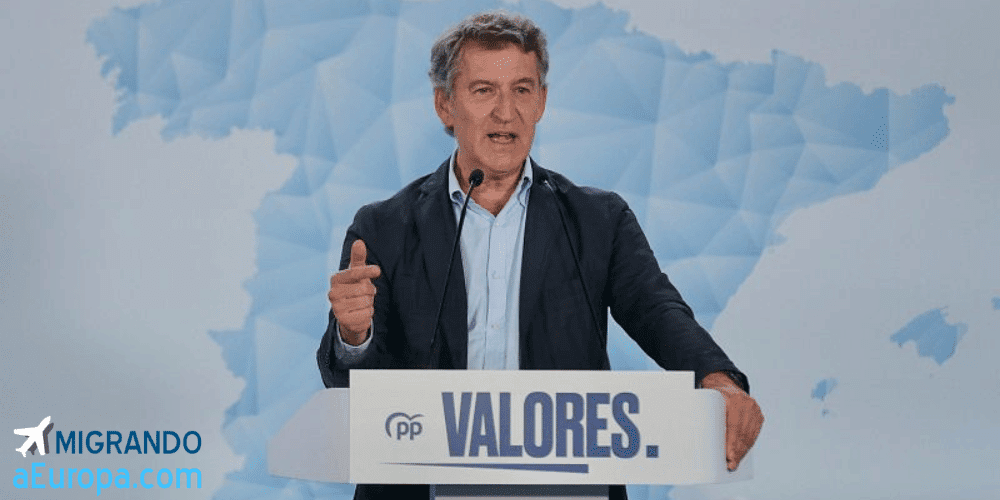 Alberto Núñez Feijóo y Carlos Mazón en Alicante durante el acto de apoyo a la financiación valenciana