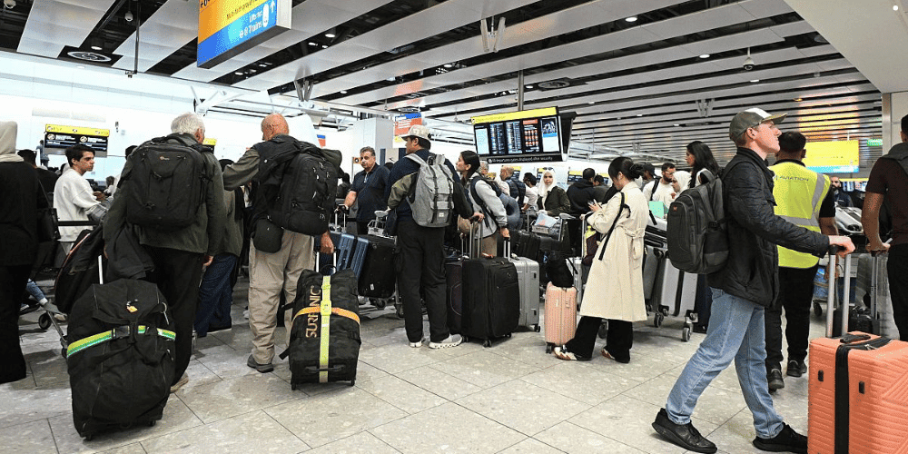 Ciberataque sistemas aeroportuarios: Incidencias en aeropuertos europeos por fallo en Collins Aerospace