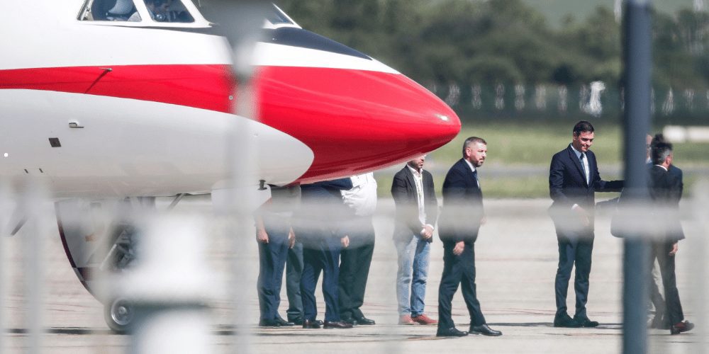 Sanchez: Avión Falcon presidencial español en la base de Torrejón de Ardoz tras sufrir un problema técnico de despresurización
