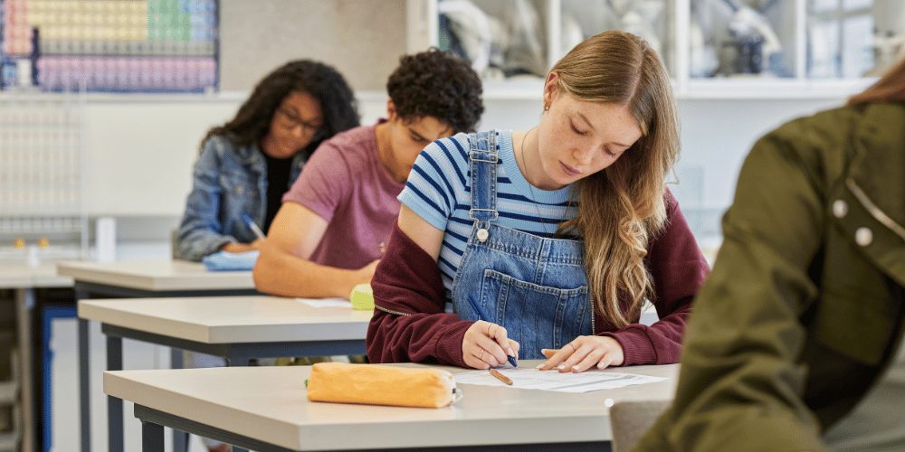El Bachillerato Internacional en Cataluña: clases en catalán y exámenes en castellano