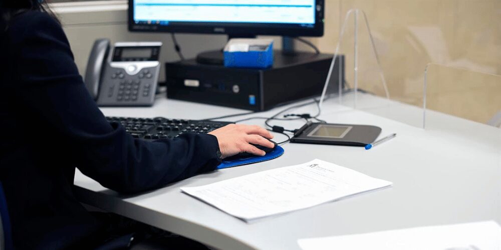 El Gobierno inicia el trámite para la jornada de 35 horas en la Administración del Estado